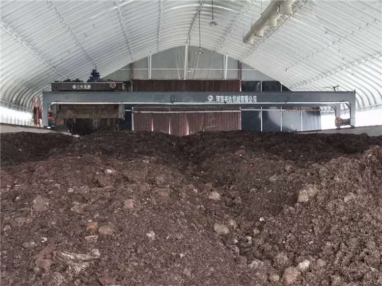 安徽宣城客戶7米跨度鏈板翻拋機(jī)使用現(xiàn)場